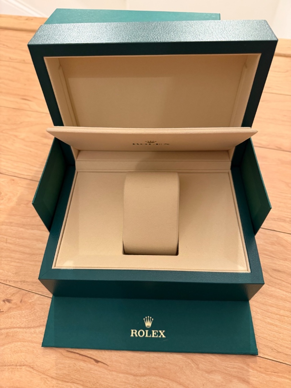 *** Rolex -- Original Genuine Rolex Watch Box (No Watch) -- 2026 model year